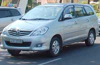 Thuê xe dài hạn Toyota Innova 7 - 8 chỗ đà nẵng